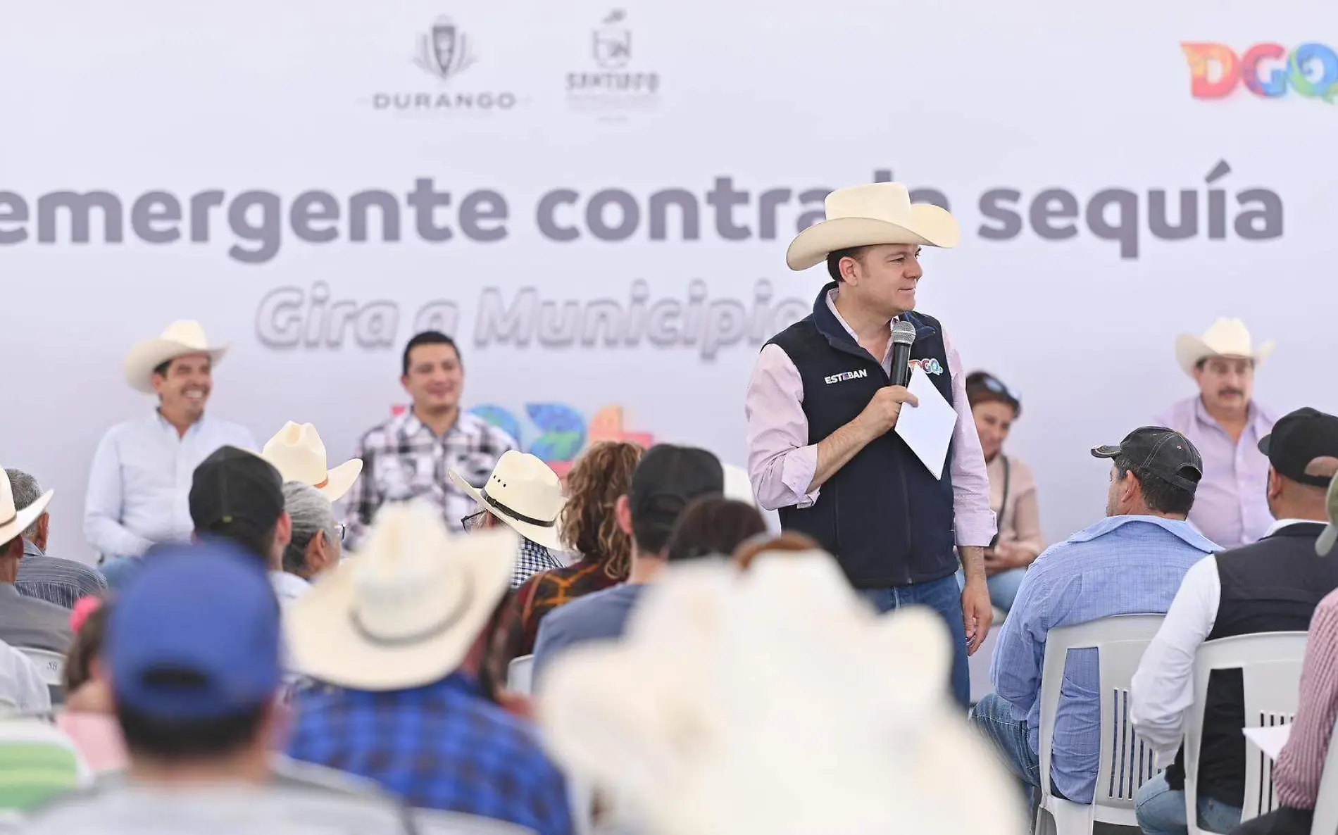 Gobernador lleva "Plan emergente contra la sequía" a productores